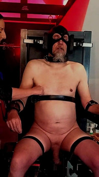 ハードミストレスの罰、乳首遊び、サウンディング、認知行動療法(CBT)、ボンデージ