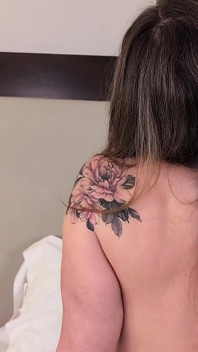 Soție sexy excitată la hotel: iubită latino și ejaculare înăuntru orală