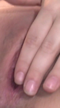 สาวผมน้ำตาลเซ็กซี่ช่วยหีแน่นที่หิวกระหาย - 3