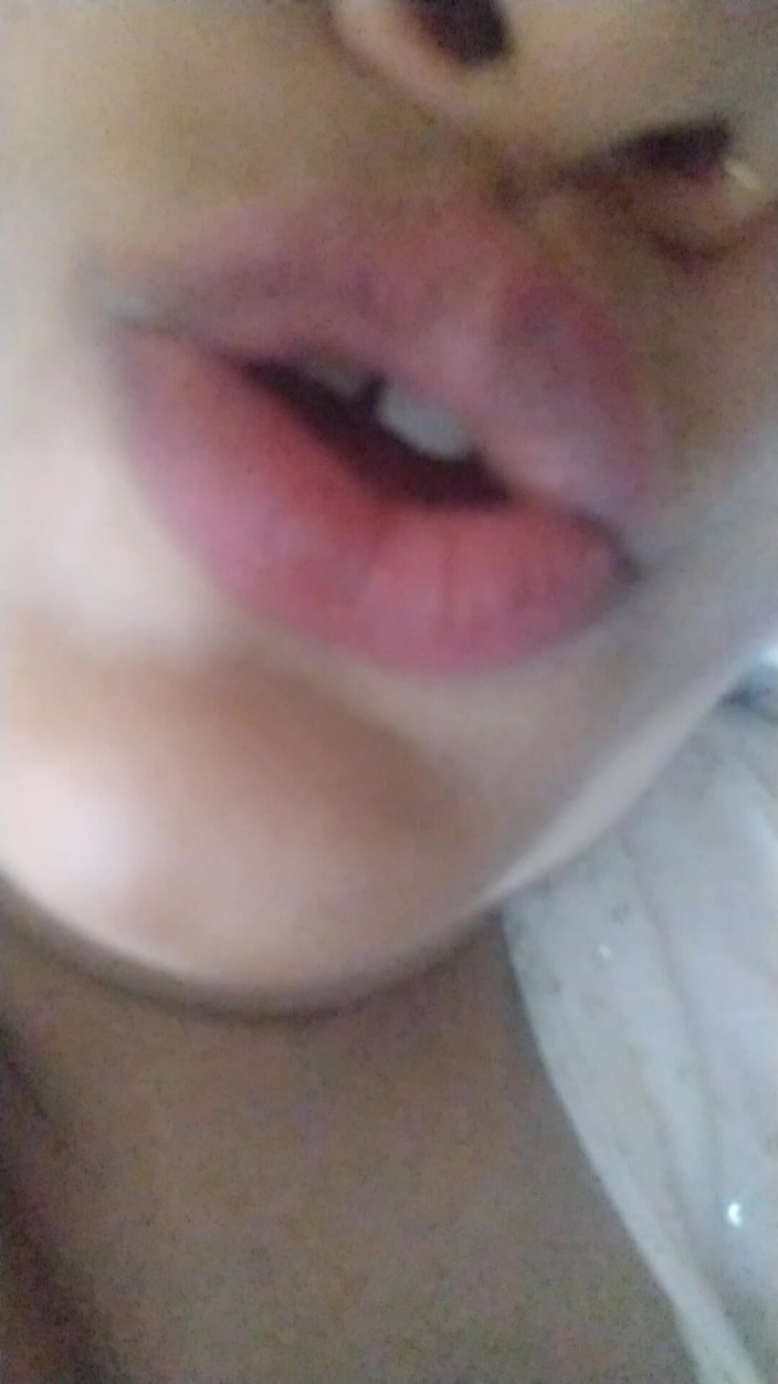 Dr_doom21: Bhabhijis saftige lippen mit stimme