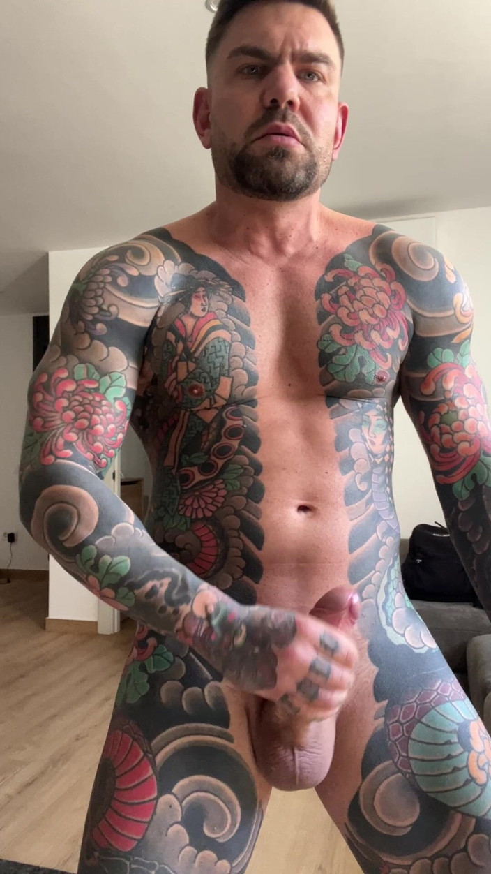 Juan Lucho Gay: Pau Gordo Recebe Leite