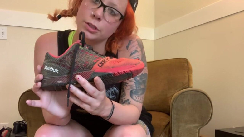 Deanna deadly: Sepatu gymku yang kotor