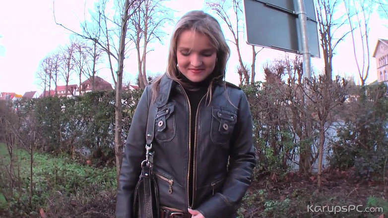 Karups Solo: Carina Black
