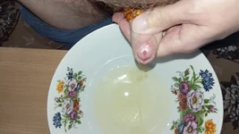 Joy Empire 03：阴茎上的琥珀色，手淫，射液，撒尿