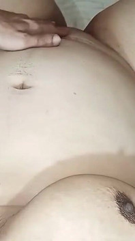 Une desi sexy enceinte se fait baiser le matin, vidéo maison