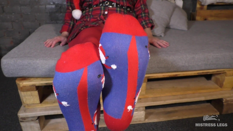 Mistress Legs: POV足摩擦と赤いパンストと靴下の足の崇拝