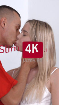 Uhd - двоє друзів трахають блондинку-тінку у всі дірки
