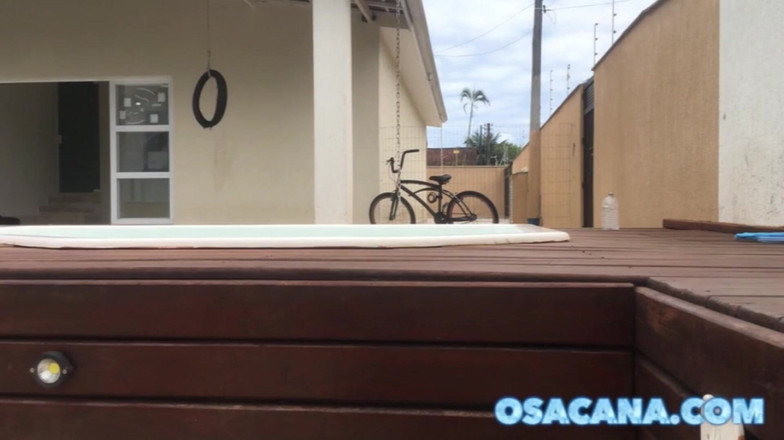 World Gay: Masturbarea în piscină