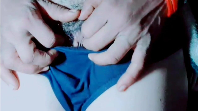 TricolorMusic3: ホットで美しいセクシーな女の子は家に誰もおらず、一人でオナニーしながら彼氏を思い出し、私たちはとても楽しく過ごしています。おそらく