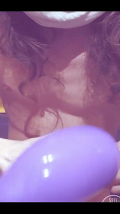Anal Balloon Squeezes My Full Bladder Until It Leaks!
