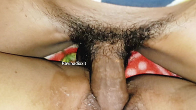 Couple's Diary: Videoclip sexual desi pur cu înregistrare de acasă