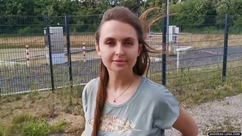 Goddess Lena: Întâlnire cu picioarele cu Birkenstock-sandale