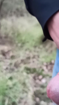 Jemand kann mich sehen! Sperma und pinkeln im freien