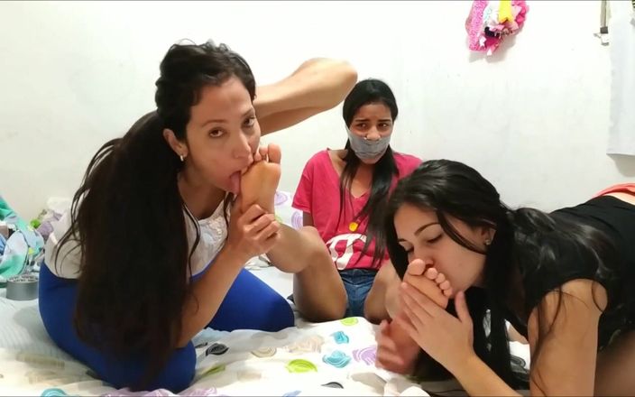 Selfgags Latina Bondage: Подчищаю грязные ступни Maria!