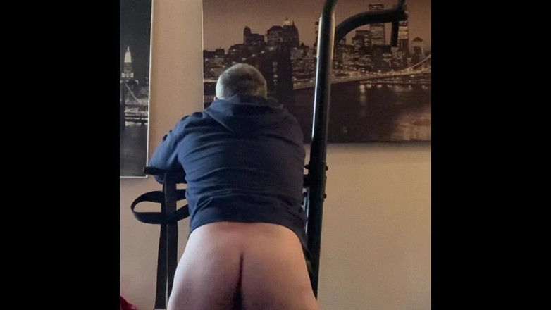 Alex Art: Спортивная задница Alex Igogo