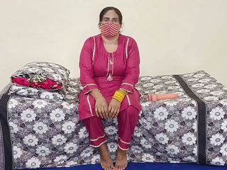 Raju Indian porn: Vacker indisk desi bhabhi med enorma bröst dildo ridning