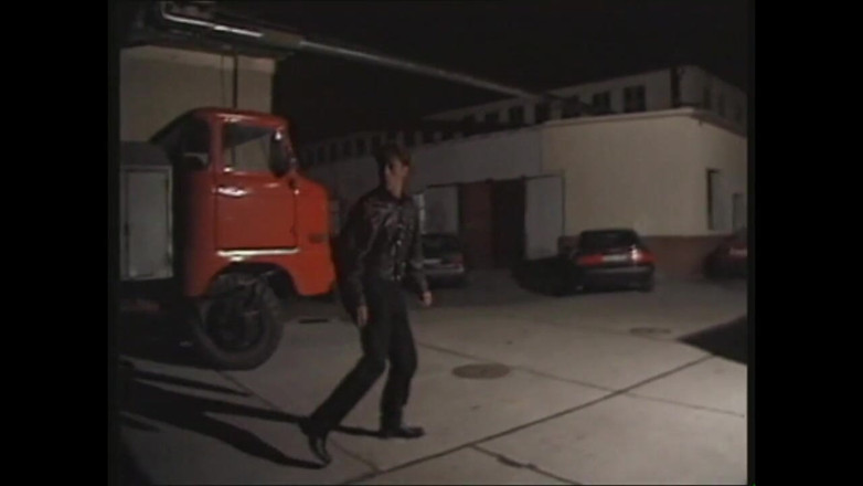 MMV films - The Original: 보짓물이 많은 자지에 열광하는 아름다운 발정난 소녀들과 하드코어 섹스하는 Rocco Siffredi. 풀영상 HD 화질
