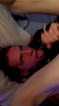 Loona Shemale Trans Pohladila si výstřik na obličej přijít Se tato malá děvka stříká na sebe