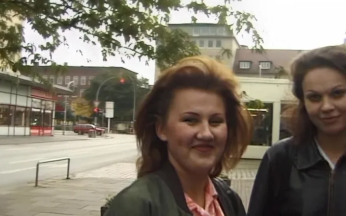 Dirty old moviez: Interview a Stranger