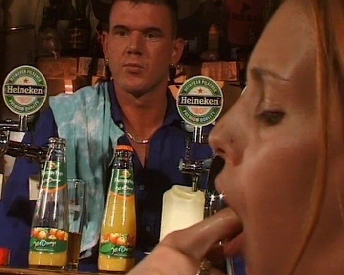 BB Video - Old School: 德国素人3P 2男1女郎和一个热辣女郎