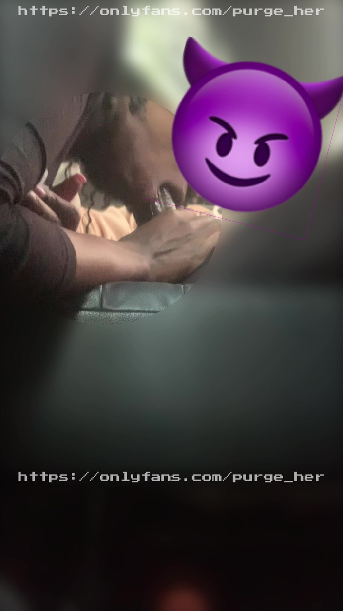 Purge_her: Evinin önünde boğazına boşalma