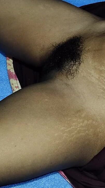 CrossedSituation8: Video XXX Awek Desi Kampung Kali Pertama Dengan Pepek Ketat,...