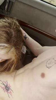 Horny Teen Couple Fucks in the Car