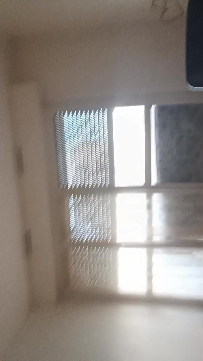 Launiexxxx: Mischung aus sexy Tänzen mit einem Lächeln