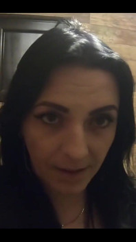 Milfycalla -superwoman- Teď potřebuješ moje svolení k čůrání! Budu na tebe čůrat, pokud neposloucháš, otroku.