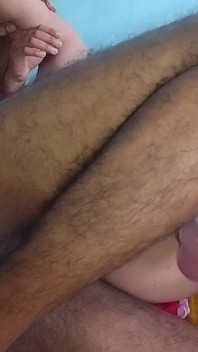用他的鸡巴撕坏我的小阴户