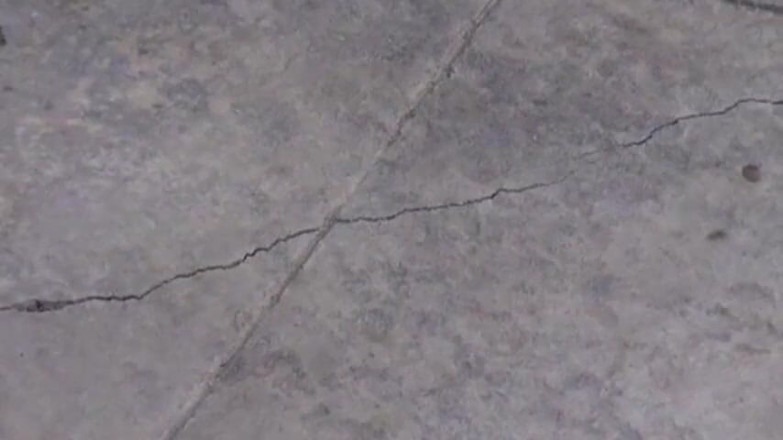 Krakenhot: Domowe wideo uległej gospodyni domowej na świeżym powietrzu sprawia, że obciągam się...