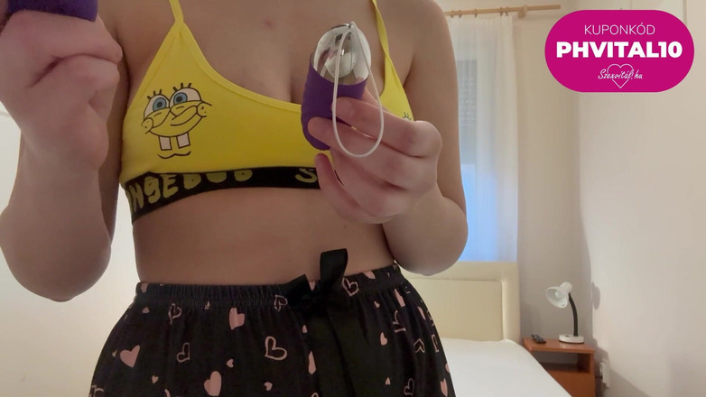 AmayaMori: 나는 헝가리어를 말하고 계란 바이브레이터로 자위한다.