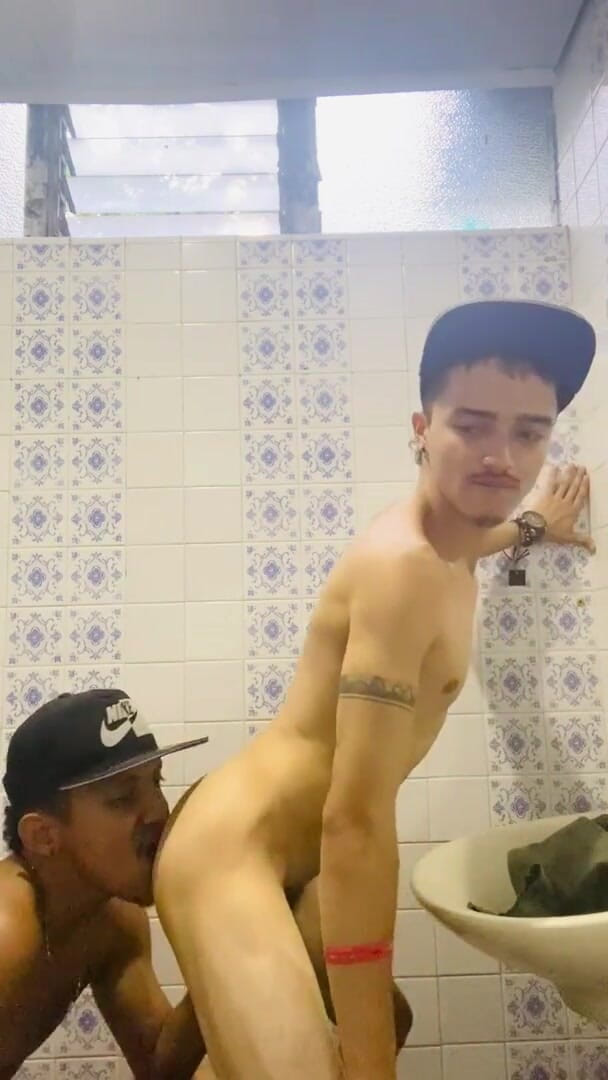 Skinny23cm: Sauna Medellin Gay