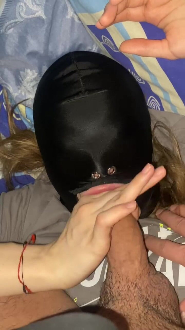 Cumqueen6914: Жесткий Отсос Члена В Маске С Вылизыванием Ануса