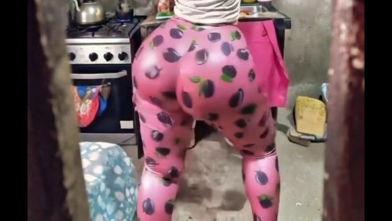 Xprohibidox1: 粉色丝袜屁股3