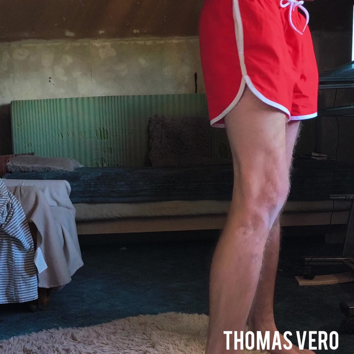 Vero Thomas: Vorbesc cu tine, Hanjob, pula păroasă.