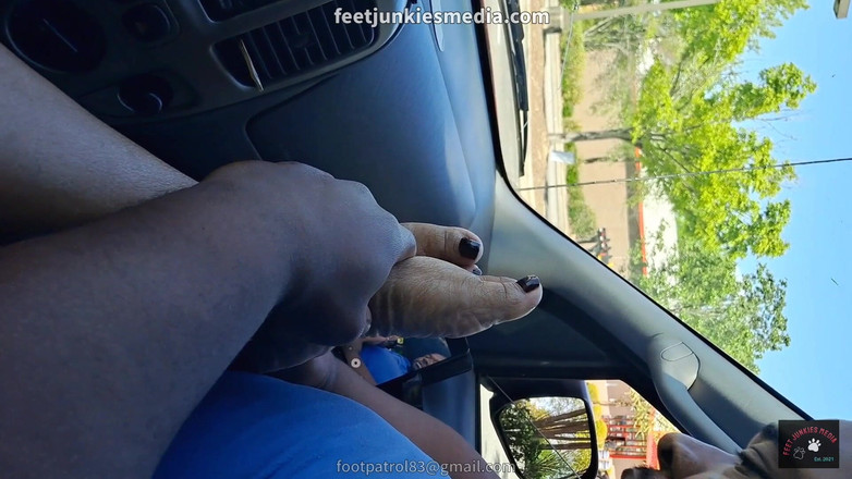 Foot Patrol: Mz jersey bekommt ihre reifen ebenholzfüße geleckt N zum allerersten...