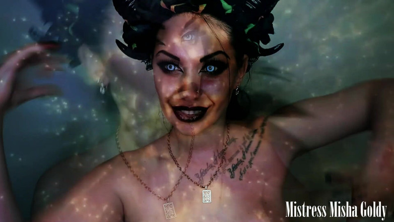 Goddess Misha Goldy: Kult, wank i spust w ustach Sukubuzy! Niebezpieczne i uwodzicielski...