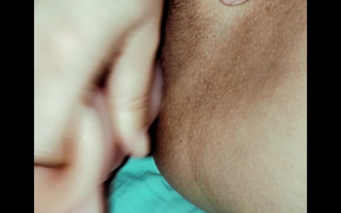 Love Foxi: Дилдо, дилдо жестко трахает меня во время сосания члена