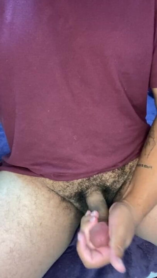 Dylan Ford: Ragazzo brasiliano con pub peloso viene in mani | Dylan Ford