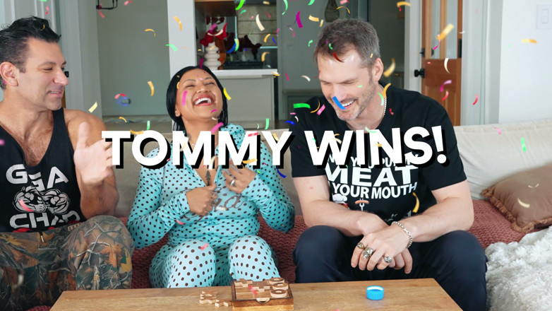 Tommy Wood XXX: Maya lynn Tom Games Pod'da çifte sikiliyor