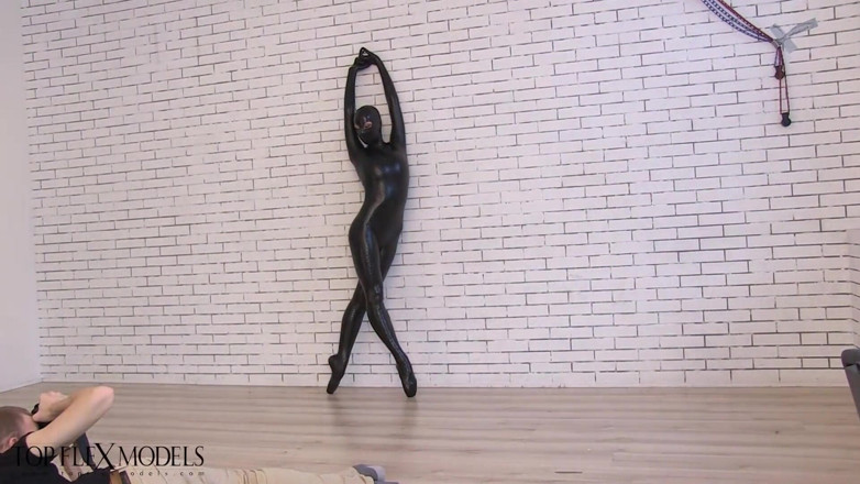 Gymnastic: Balerina z długimi nogami