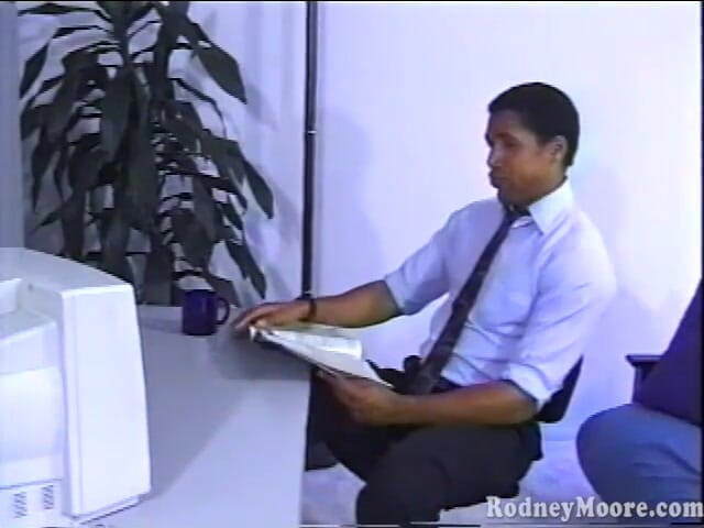 Rodney Moore: bahut vintej guda antarjaatiy trigut