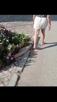 Moranguinho walking barefoot on street - part 1