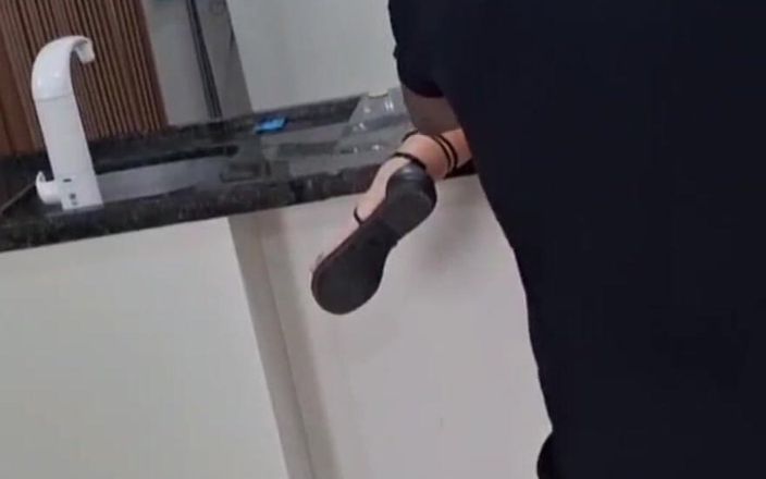 Suzie Hard Anal: Pantat suzie si pelacur jalang ini dientot habis-habisan sama pacarnya...