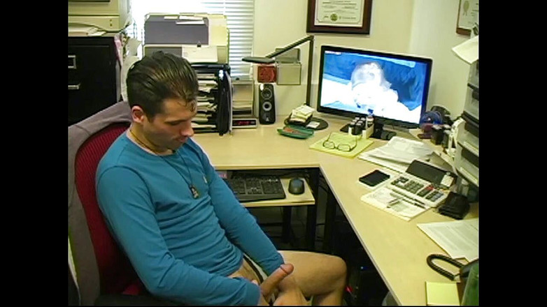 The Great Canadian Male: Troy heeft kont nodig