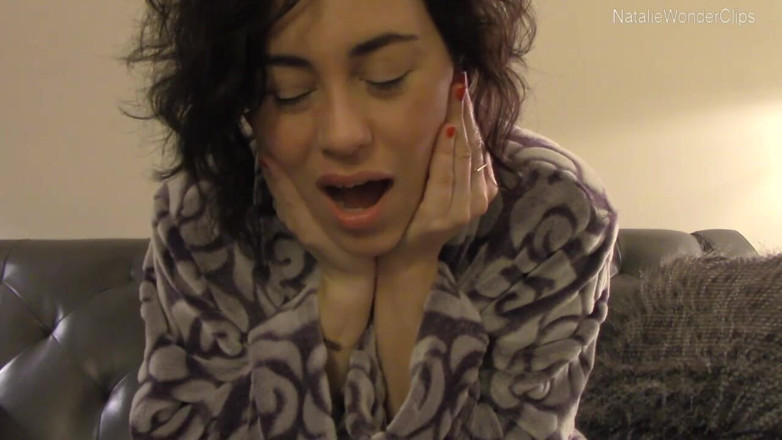 Natalie Wonder: College stiefzoon overtuigt zijn sexy stiefmoeder om voor hem te...