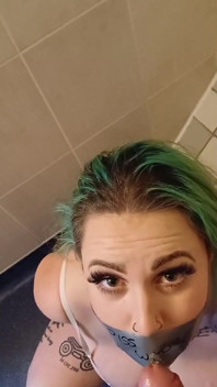 Bambi Pisswhore