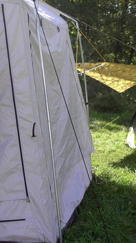 Arriscada masturbação de acampamento - quase pego ao ar livre