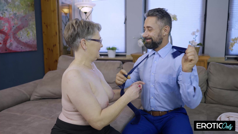 MILFFreaksX: Bunica Ilse este la fel de fierbinte ca o tânără...